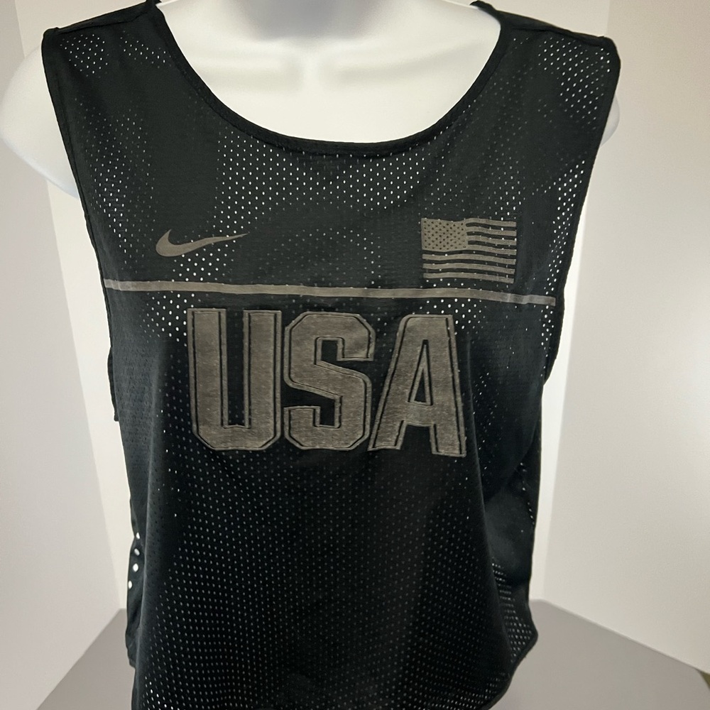 NIKE DRI-FIT Size M Womens BLK Mesh Round Neck Crop Athletic Tank